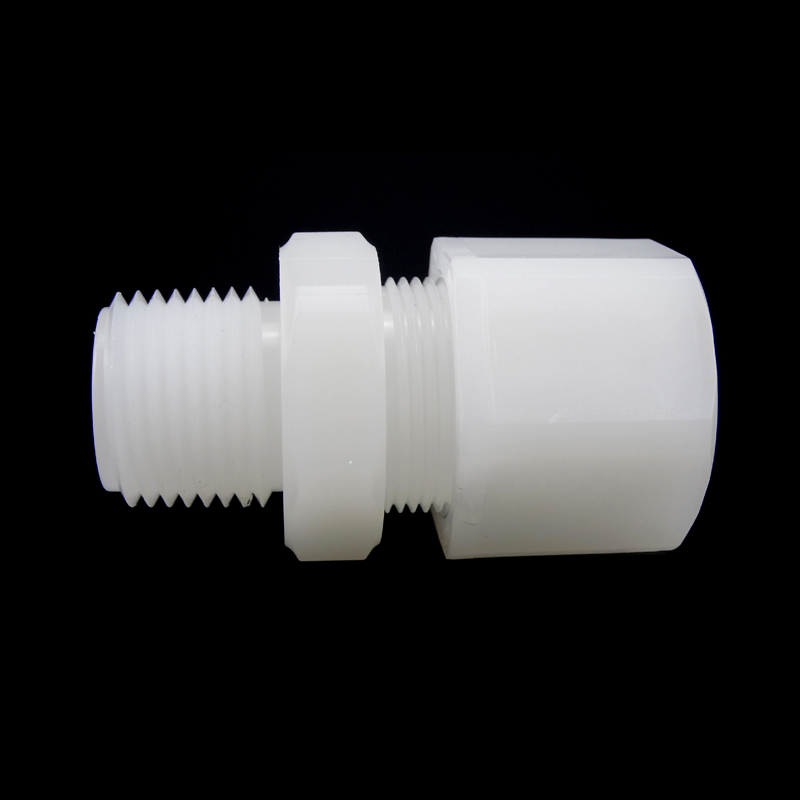 Connettori maschio in PVDF